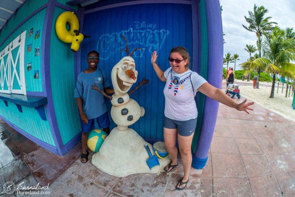 Laura was posing like Olaf, but Jaylin was not playing along.