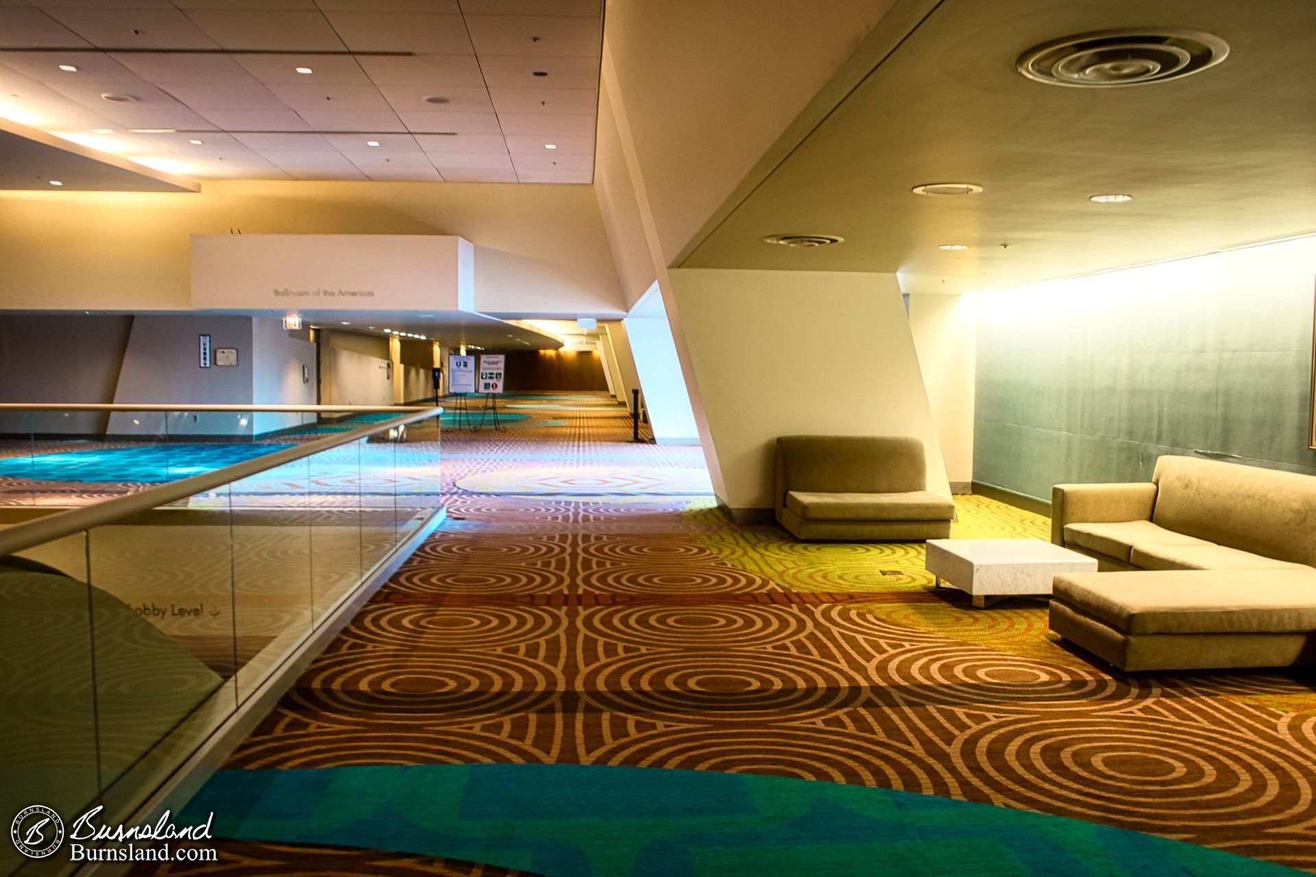 This part of the Contemporary Resort, the meeting room lounges, always looks interesting to me. But we only see it as we are going up or down the escalator.