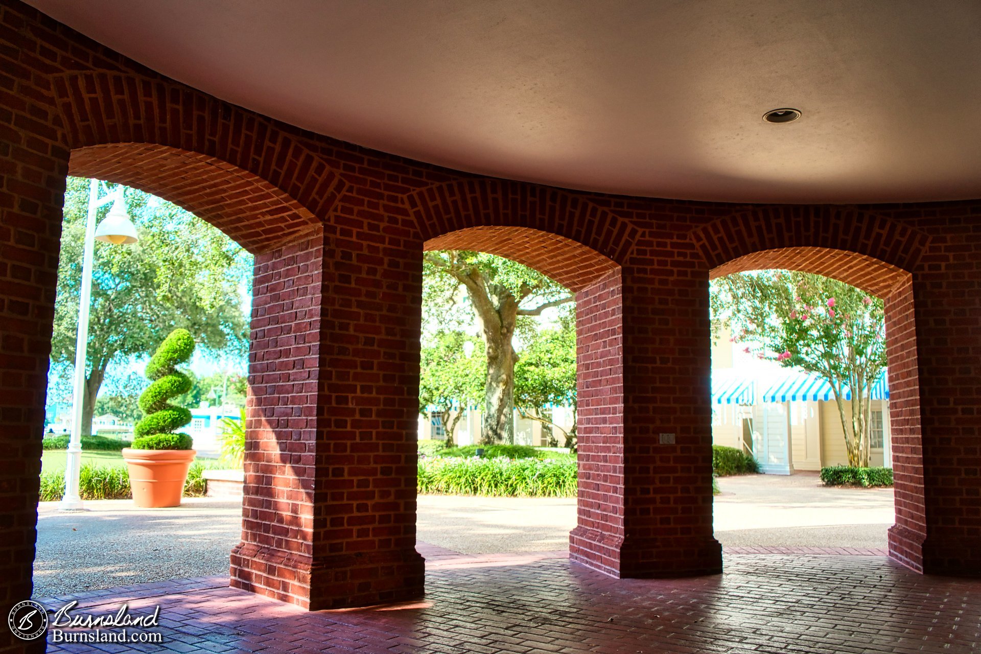 A quiet place to eat ice cream at the Boardwalk Resort