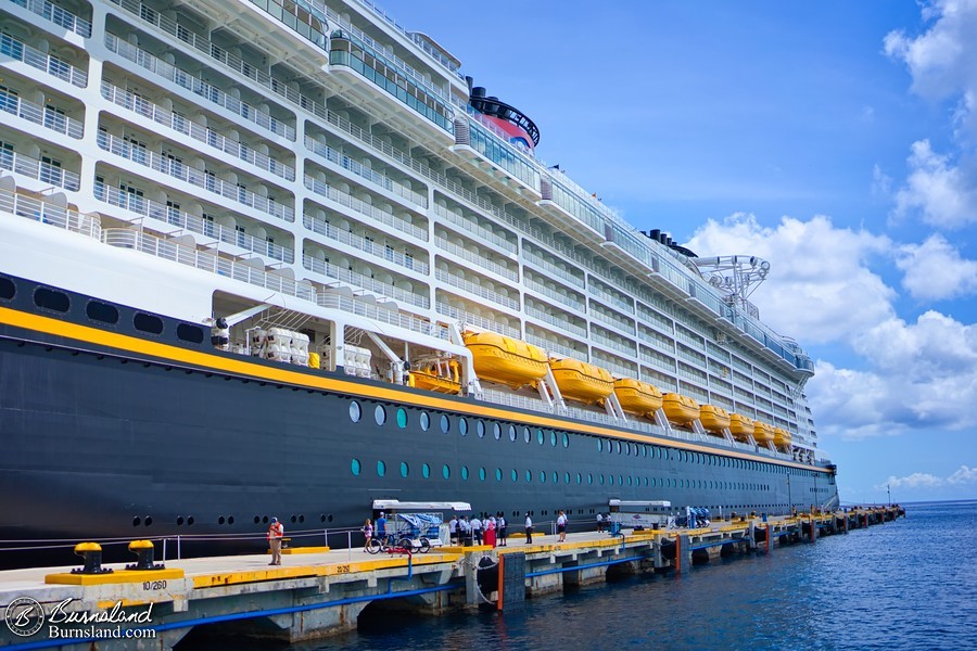 The rest of the Disney Fantasy docked at Cozumel, since I was too close to get it all in one photo