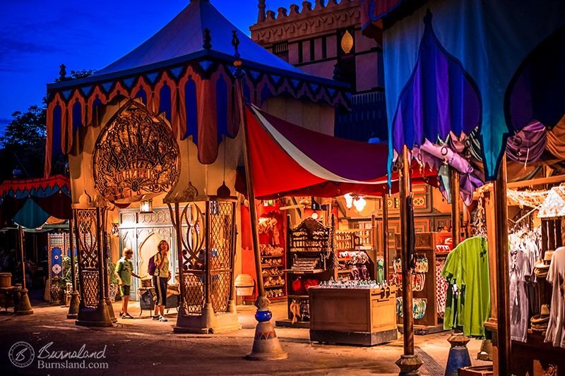 The Agrabah Bazaar shopping area in Adventureland at Walt Disney World’s Magic Kingdom shines at night. Read all about it at Burnsland!