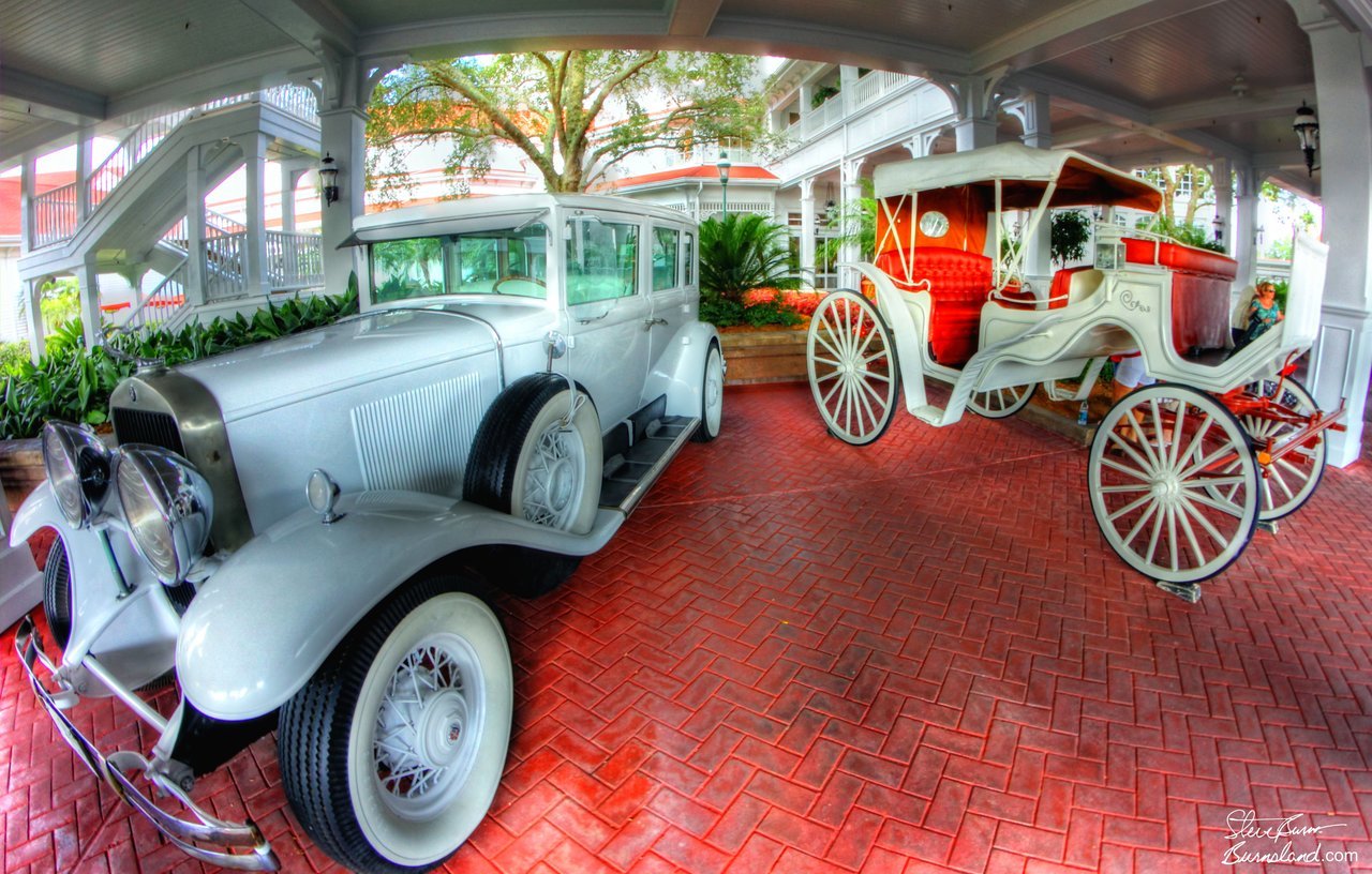 Daily Photo: Classic Vehicles at the Grand Floridian