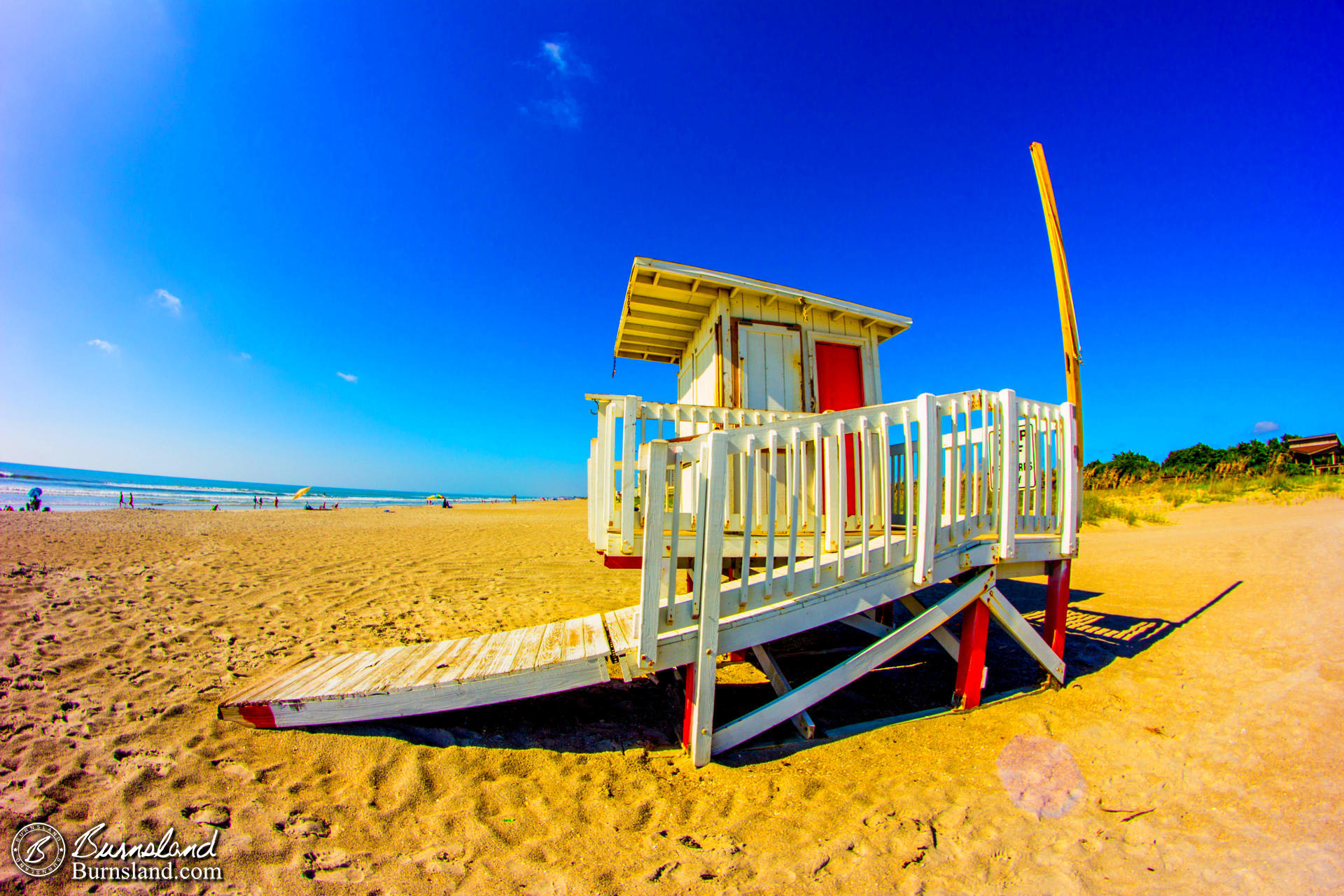 Daily Photo: Lifeguard Hut in the Sun