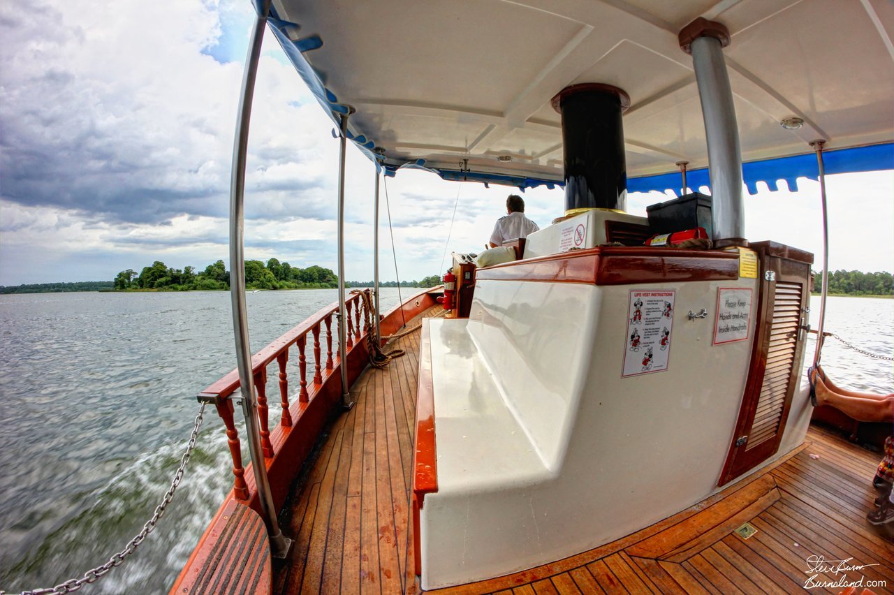 Daily Photo: On a Boat on Bay Lake