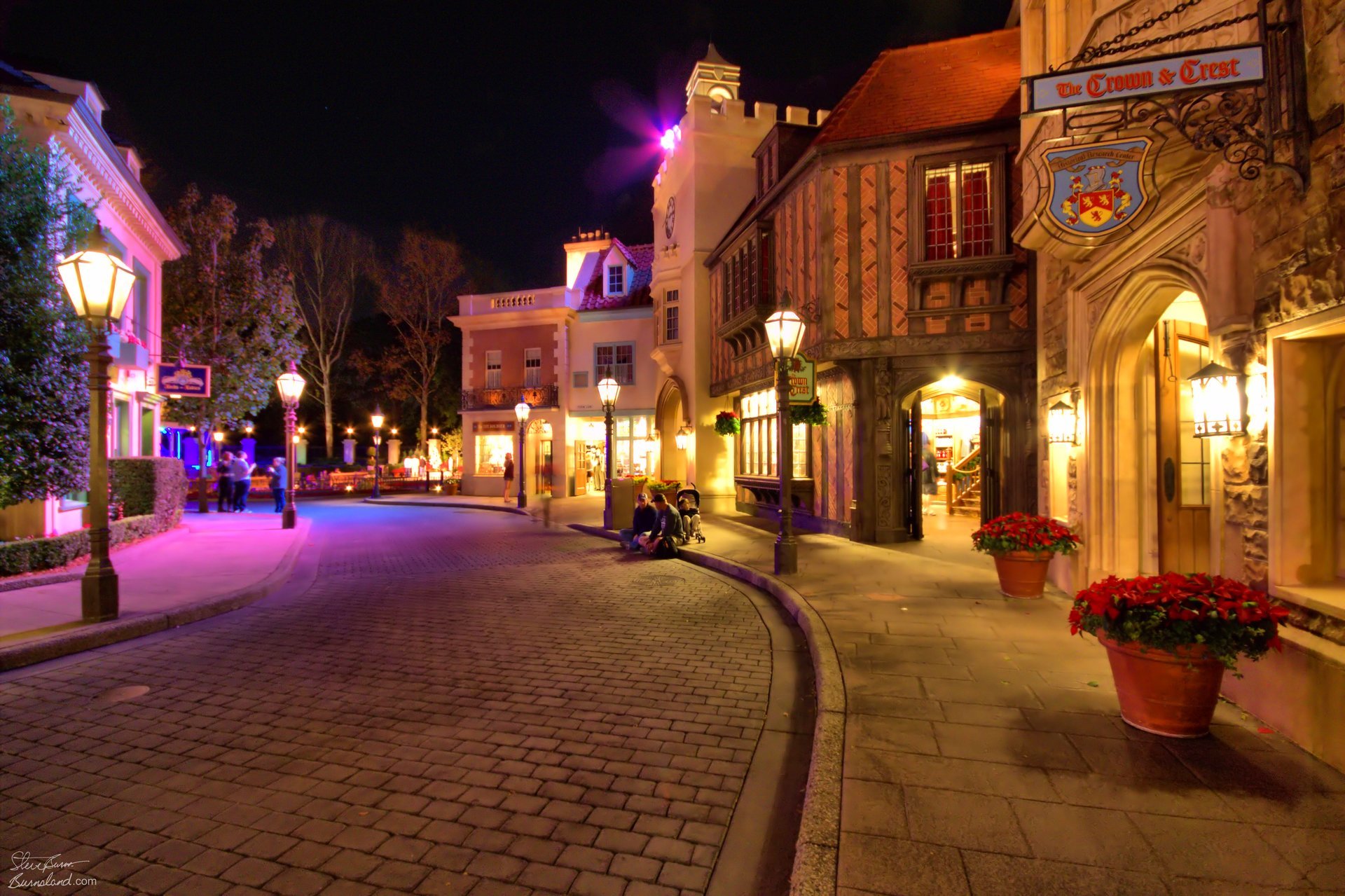 United Kingdom at night in Epcot at Walt Disney World