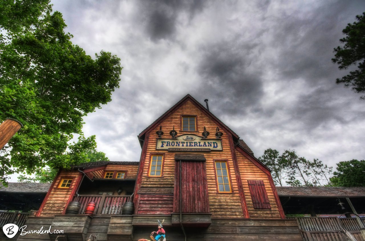 Frontierland Station / Cloudy Days at Disney