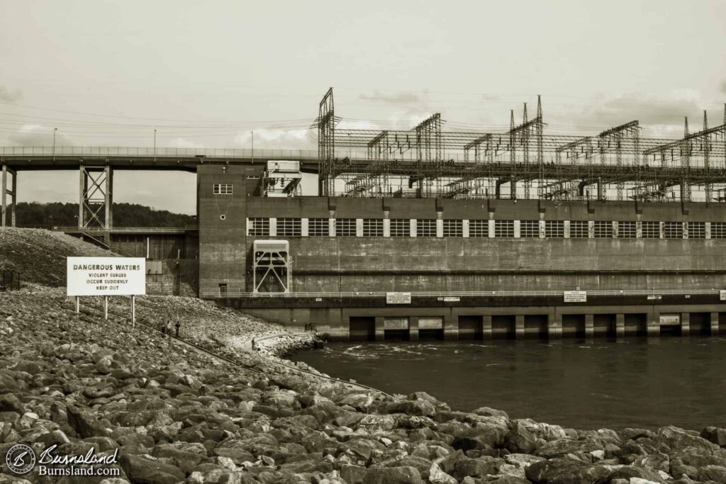 Pickwick Landing Dam