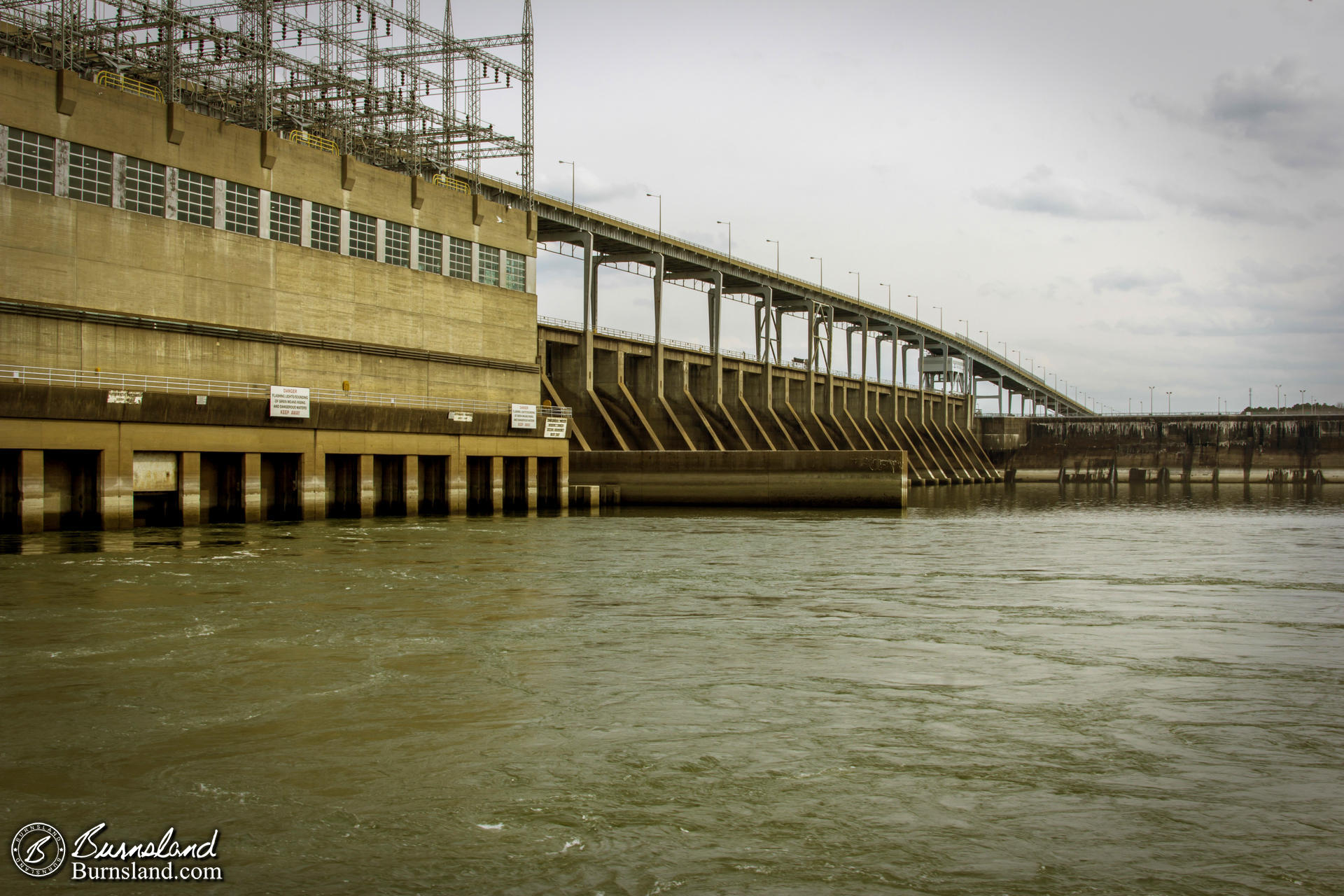 Pickwick Landing Dam