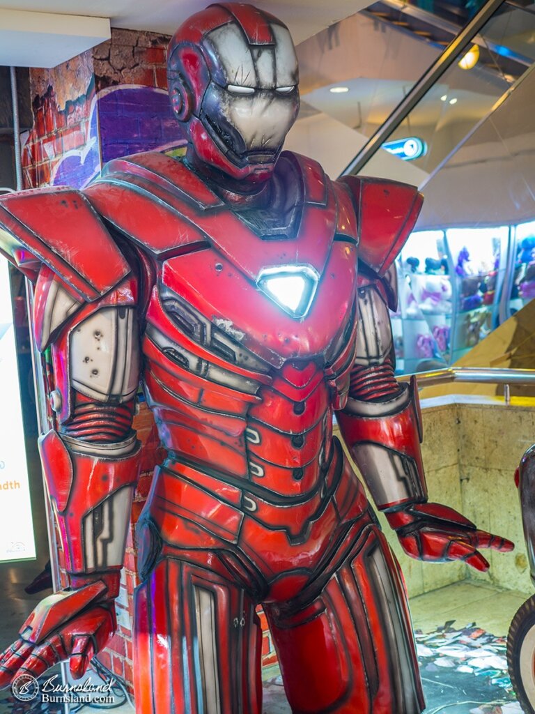 Iron Man in Bangkok 2-1200