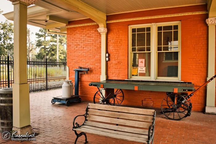 Mammoth Spring Train Depot 